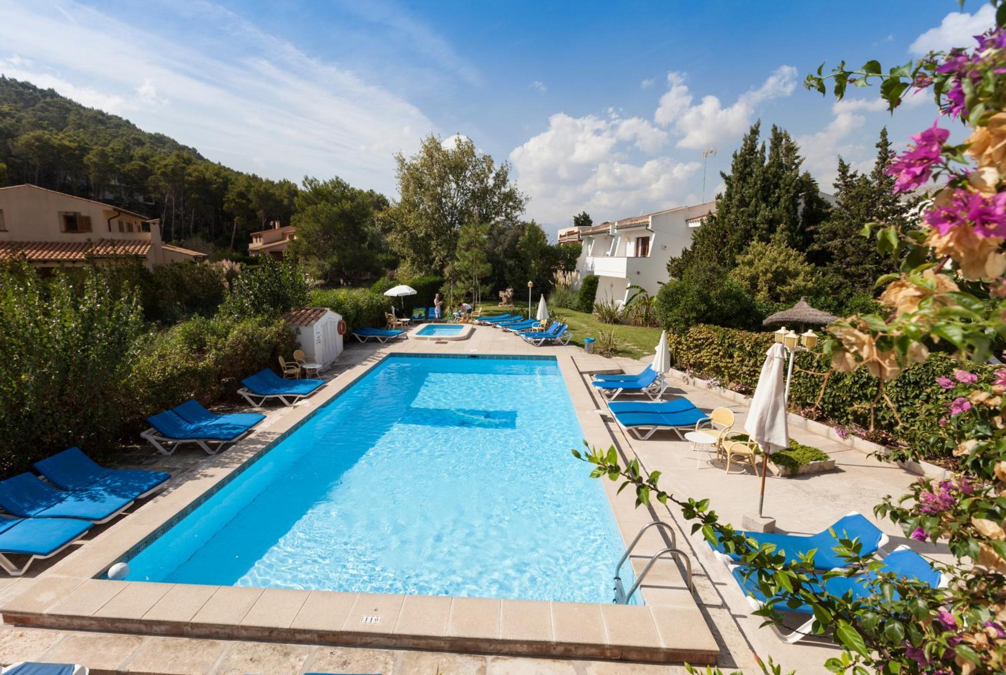 Apartamentos Leo Port de Pollença Dış mekan fotoğraf