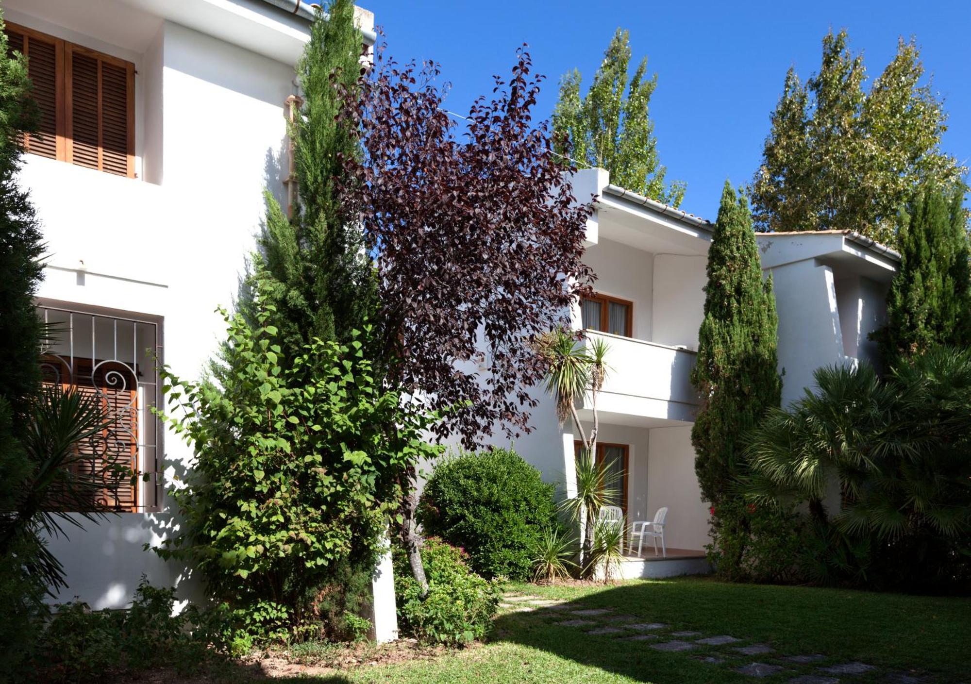 Apartamentos Leo Port de Pollença Dış mekan fotoğraf