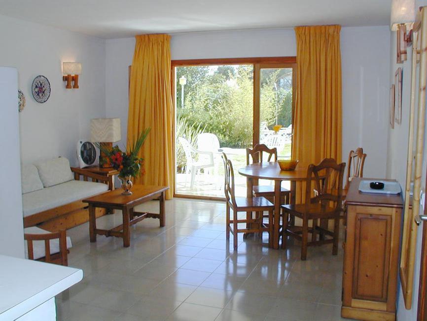 Apartamentos Leo Port de Pollença Dış mekan fotoğraf