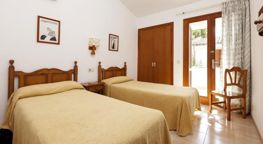 Apartamentos Leo Port de Pollença Dış mekan fotoğraf
